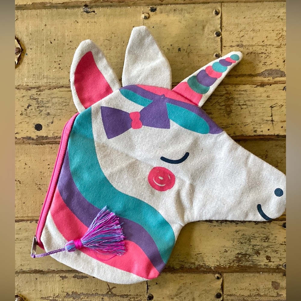 UNICORN BAG WRISTLET ZIP POUCH NWOT